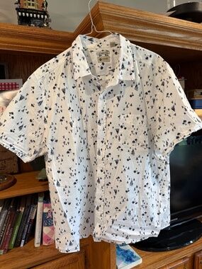 Short Sleeve Camp Shirt, Island/Tropical Theme